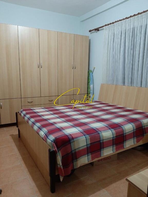 APARTAMENT ME QERA 2+1 5 MAJ 45.000 LEKE