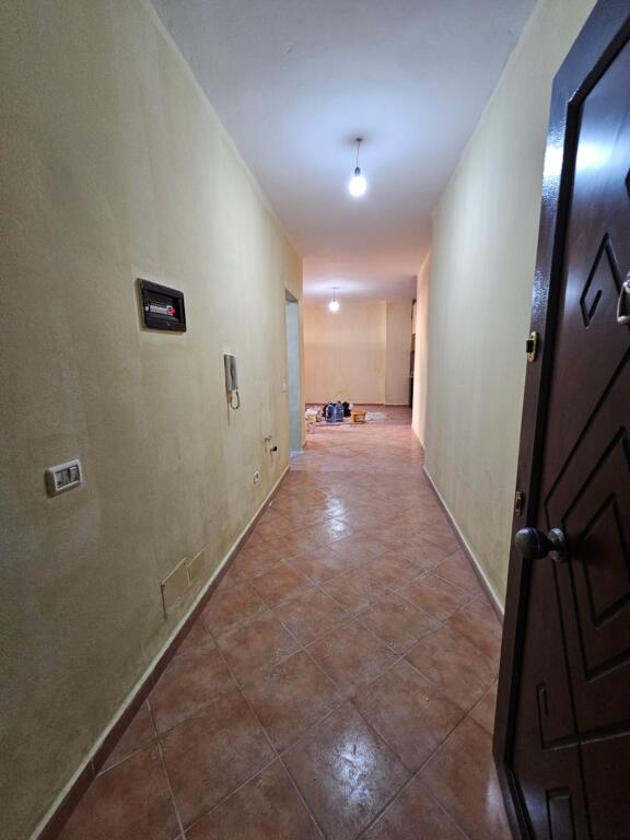 🏡 Shitet Apartament 2+1 – Astir, pranë Vero Café