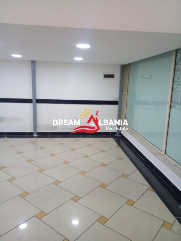 Ambient biznesi me qera prane Galerise ( ID 42611367)
