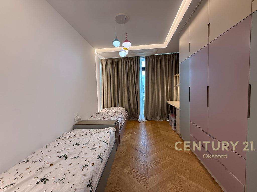 JAPIM ME QIRA APARTAMENT LUKSOZ+POST PARKIMI TEK REZIDENCA LAKE VIEW!