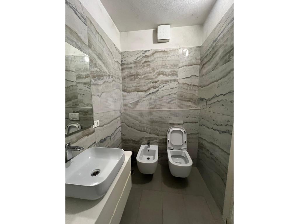 APARTAMENT 2+1+ POST PARKIMI, KOMPLEKSI DELIJORGJI 1,100 € /Muaj