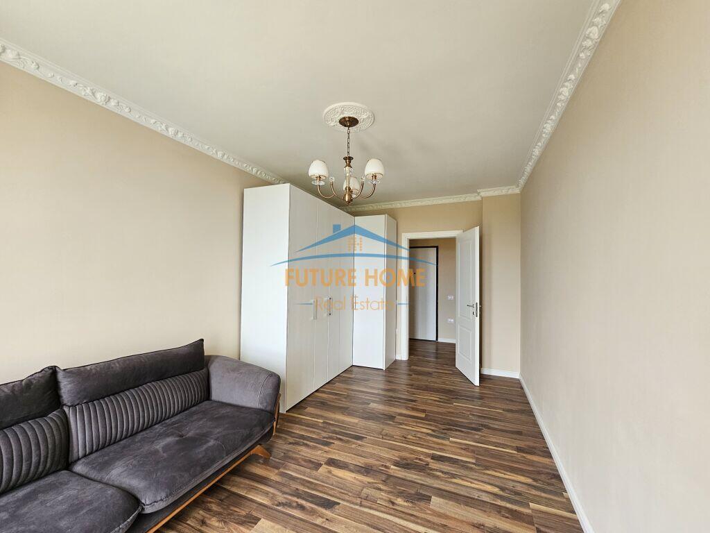 Shitet, Apartament 2+1+2, Spitali i kafsheve, Tirane.