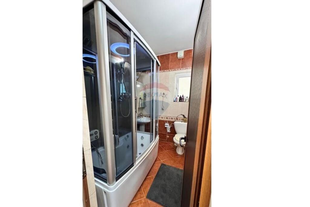 Apartament 3+1 me qira te 5 Maji