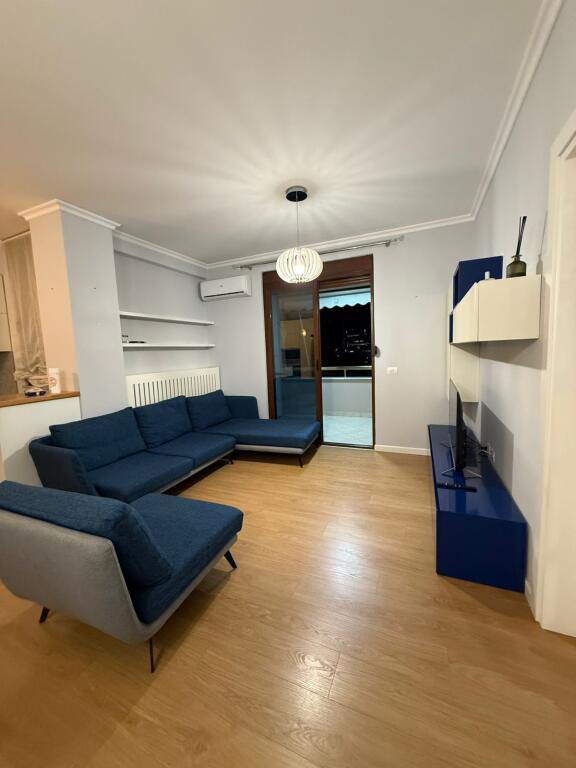 Apartament 1+1+ post parkimi ne Myslym Shyri