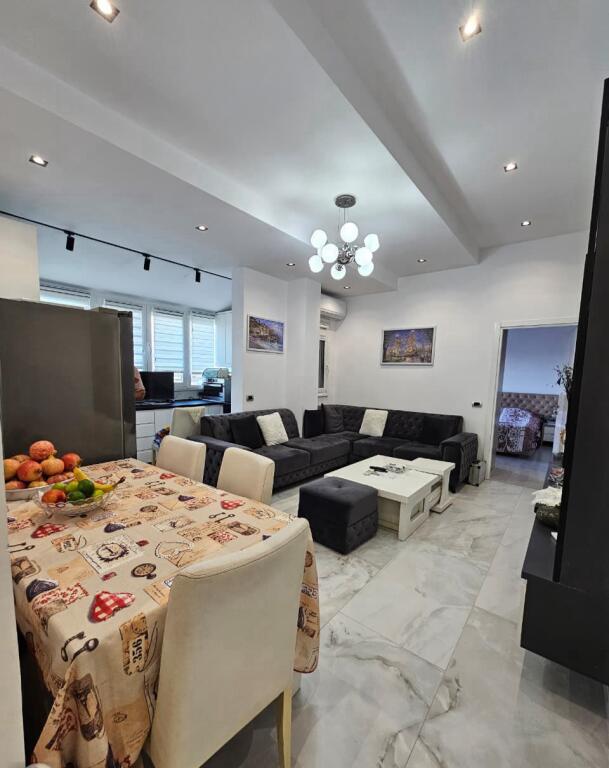 APPARTAMENTO IN AFFITTO 1+1 KODRA E DIELLIT 550 EURO