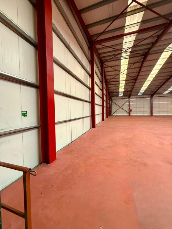 🏭 Capannone in Affitto – 2° Piano, 1500 m²