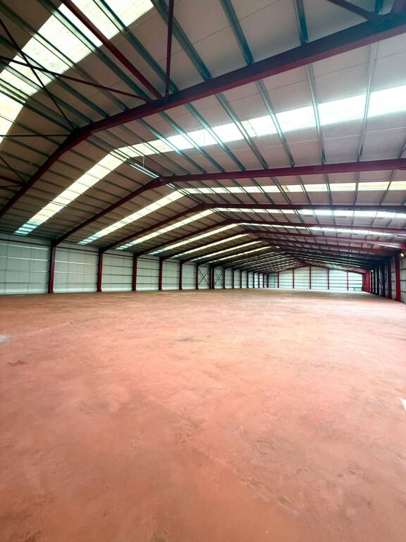 Capannone in affitto – 2° piano, 1500 m² – Vaqarr