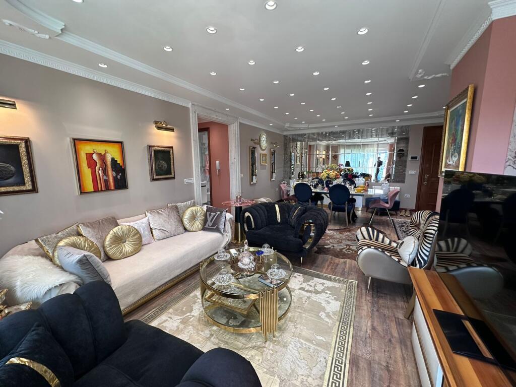 Appartamento di lusso in affitto 2+1+2+posto auto – ex Bllok