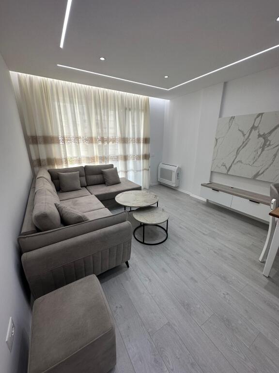 Apartament 1+1 me qira Astir