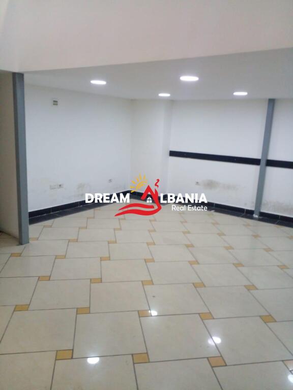 Ambient biznesi me qera prane Galerise ( ID 42611367)
