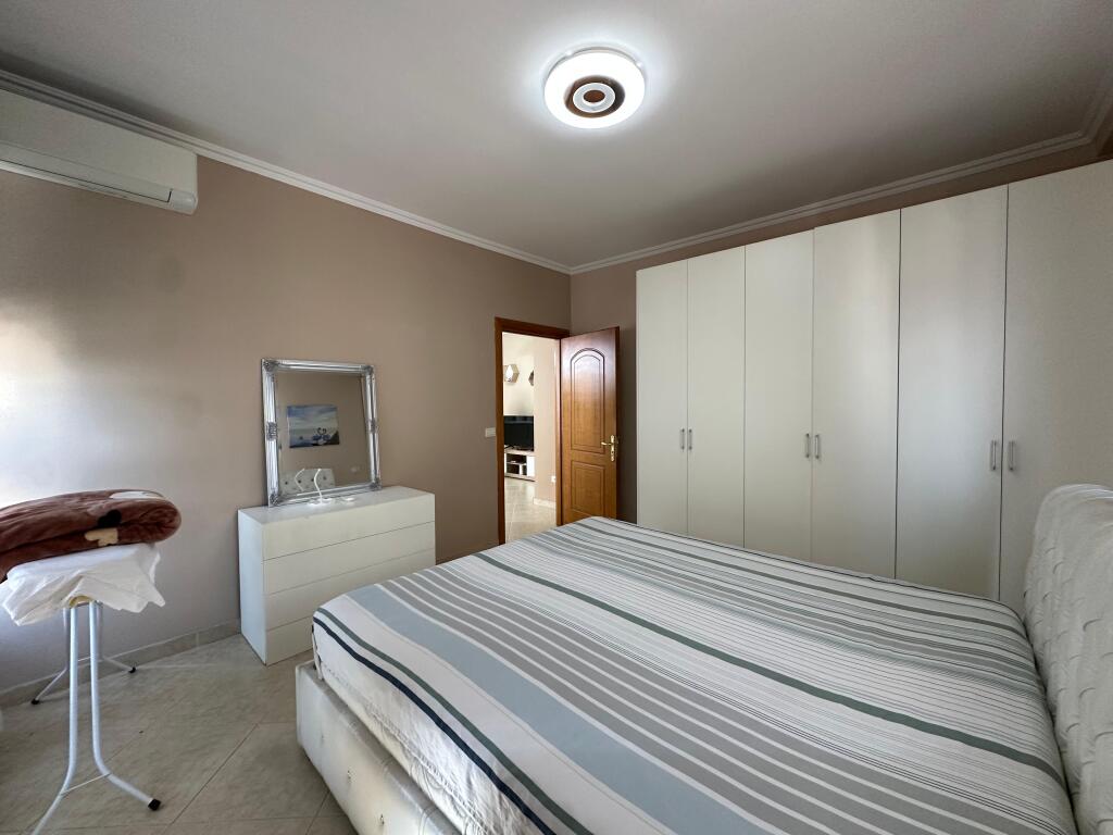 APARTAMENT 2+1 PER SHITJE , ALI DEMI