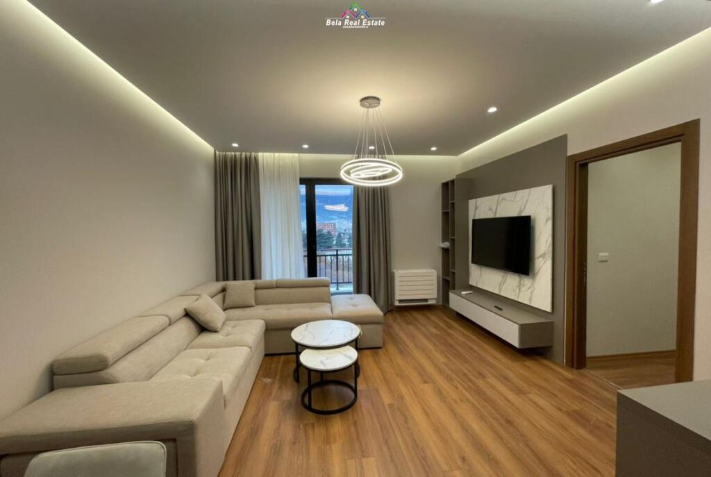 Apartament Me Qera 2+1 Tek Farmacia 10 (ID B2201530) Tirane