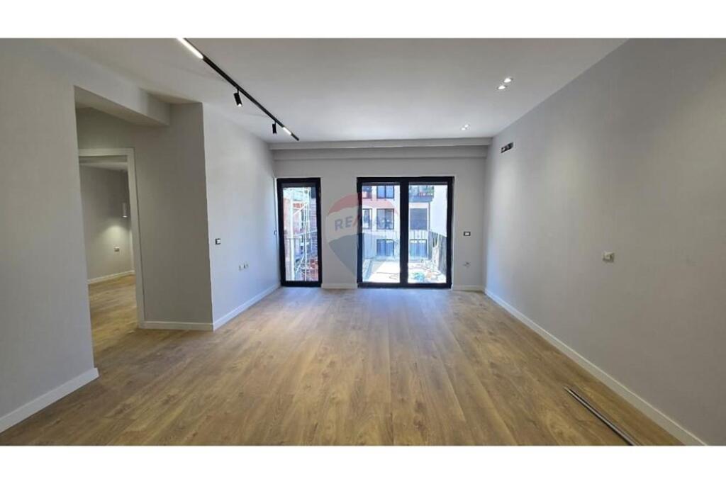 Shitet apartament 1+1 Kodra e DIellit 2 !