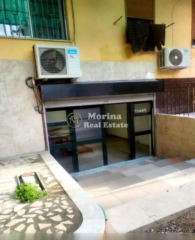 Qera, Ambjent Biznesi, te Komuna e Parisit, 450 euro/muaj.