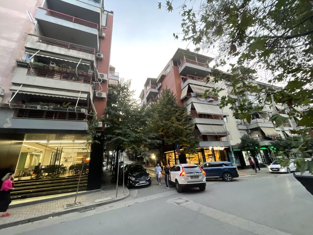 APARTMENT 2+1+2 FOR SALE DRY LAKE, COLOMBO COMPLEX!
