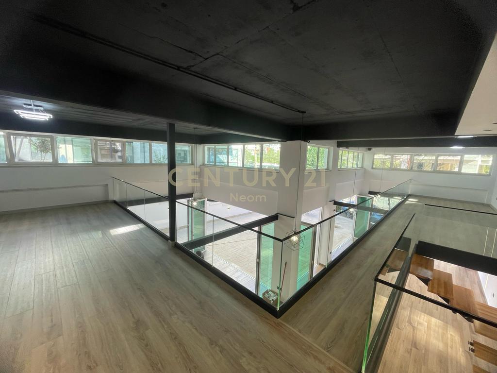 Affittasi Spazio 190 m2 presso il Lago Secco