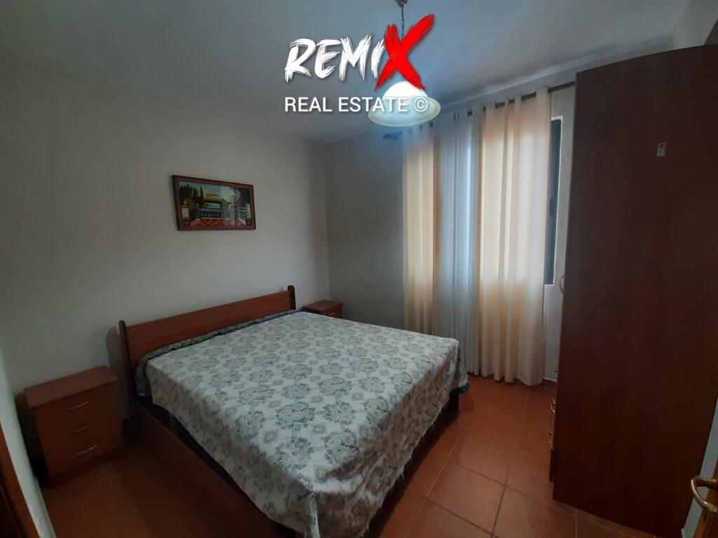 APARTAMENT 2+1 PER SHITJE, 50 METER LARG DETIT