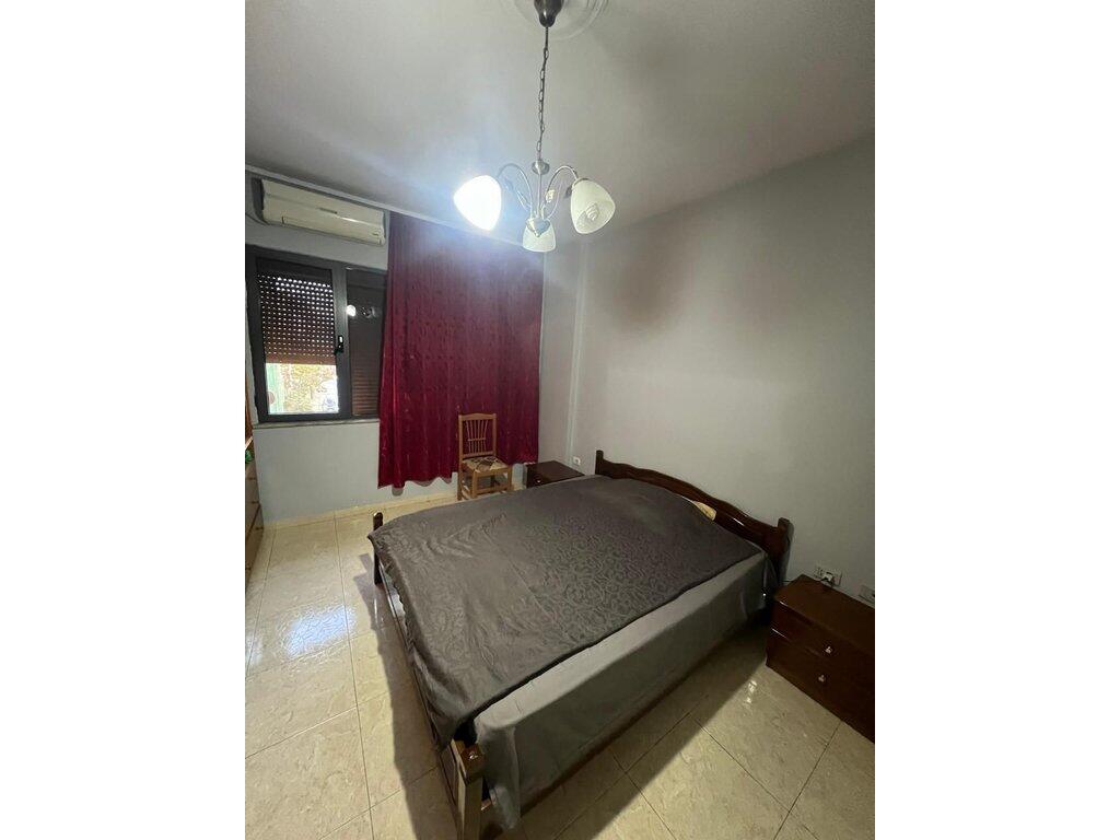 Apartament 2+1 me Qera ne Vasil Shanto 600 € /Muaj