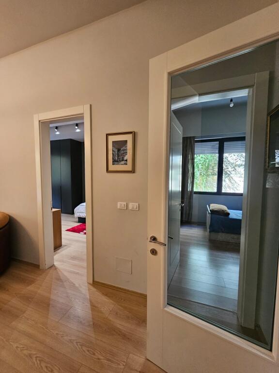 📍 SHITET APARTAMENT LUKSOZ 3+1+2 - Rruga Peti! 🏠✨