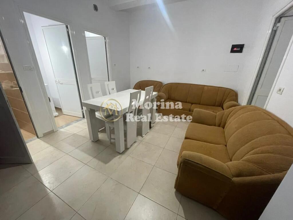 Qera, Hyrje private 1+1, 5 Maji , 300 euro/muaj
