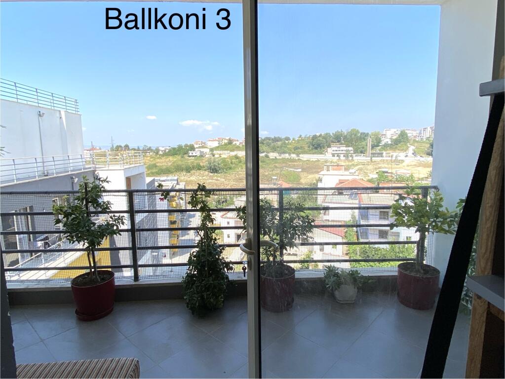 Appartamento di 110 m² in affitto al 4° piano, Shkoze, Tirana