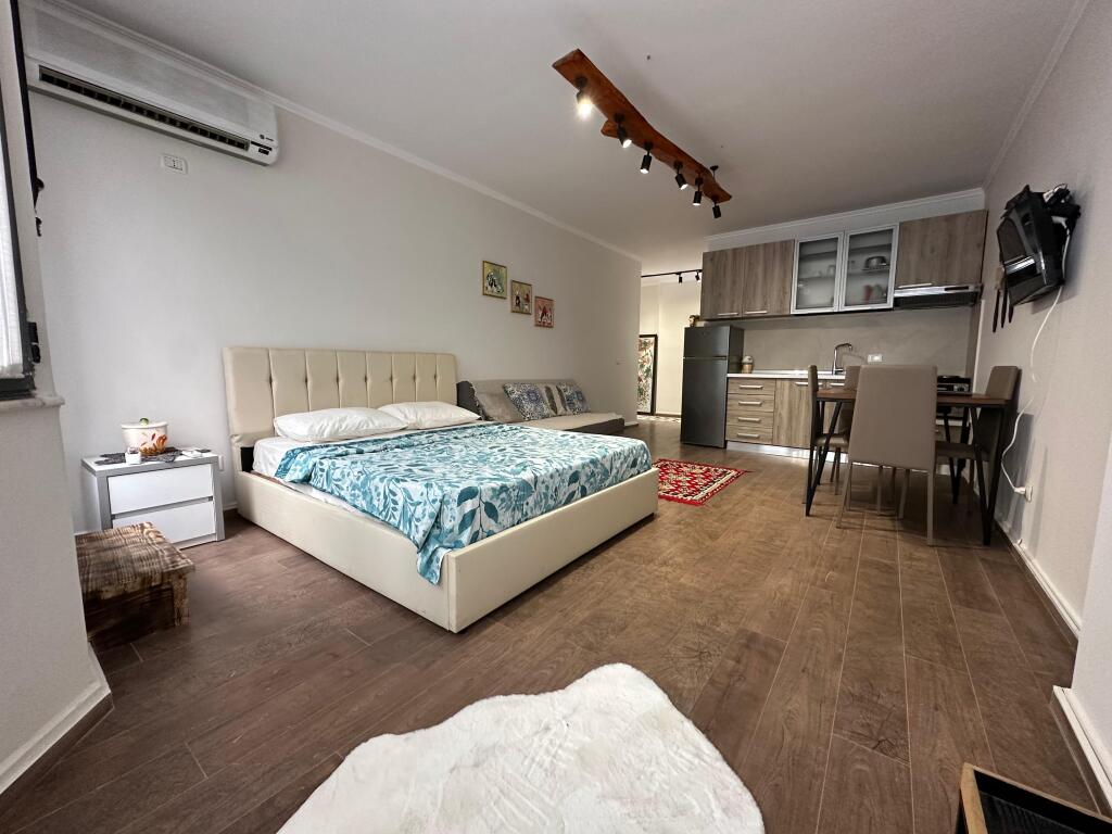 STUDIO APARTAMENT PER SHITJE TEK MALI I ROBIT