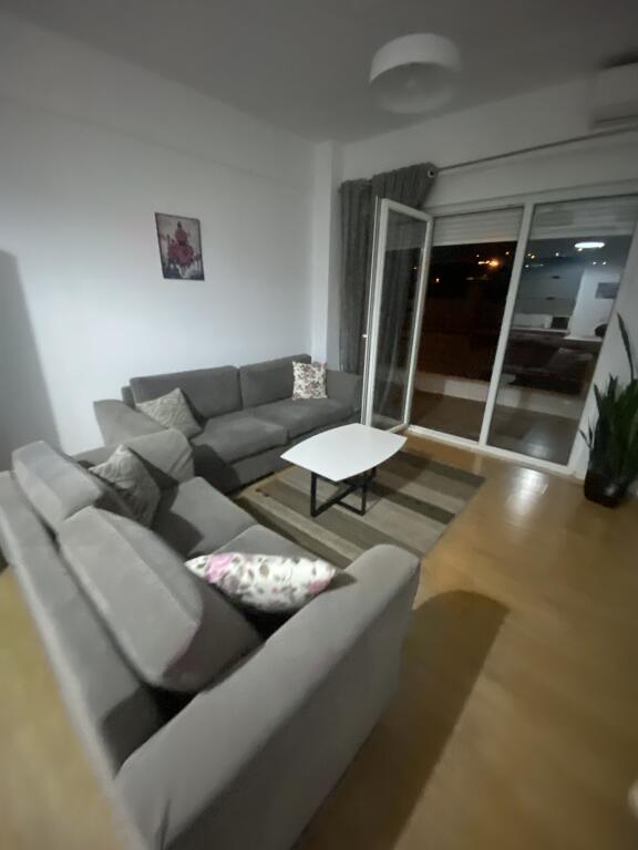 2+1,i mobiluar liqeni i thate,te fz construksion,600 euro
