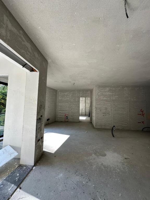 2+1 APARTMENT WITH PARKING FOR SALE NEAR AIR ALBANIA STADIUM