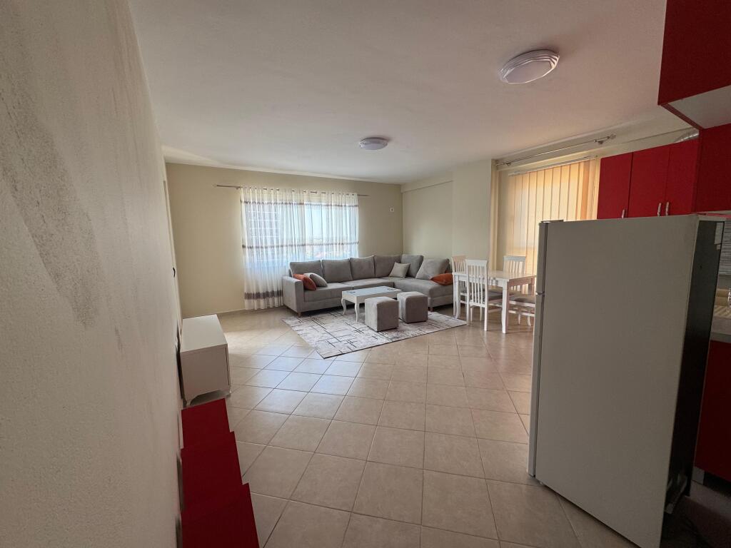 Apartament me qera 2+1+2 Astir