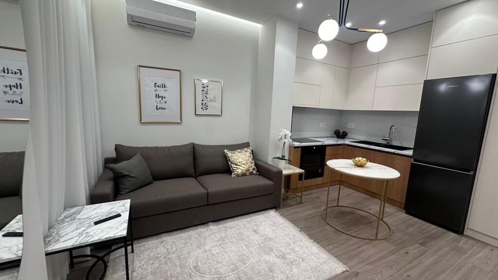 Apartament 1+1 per qira tek Stacioni i Trenit