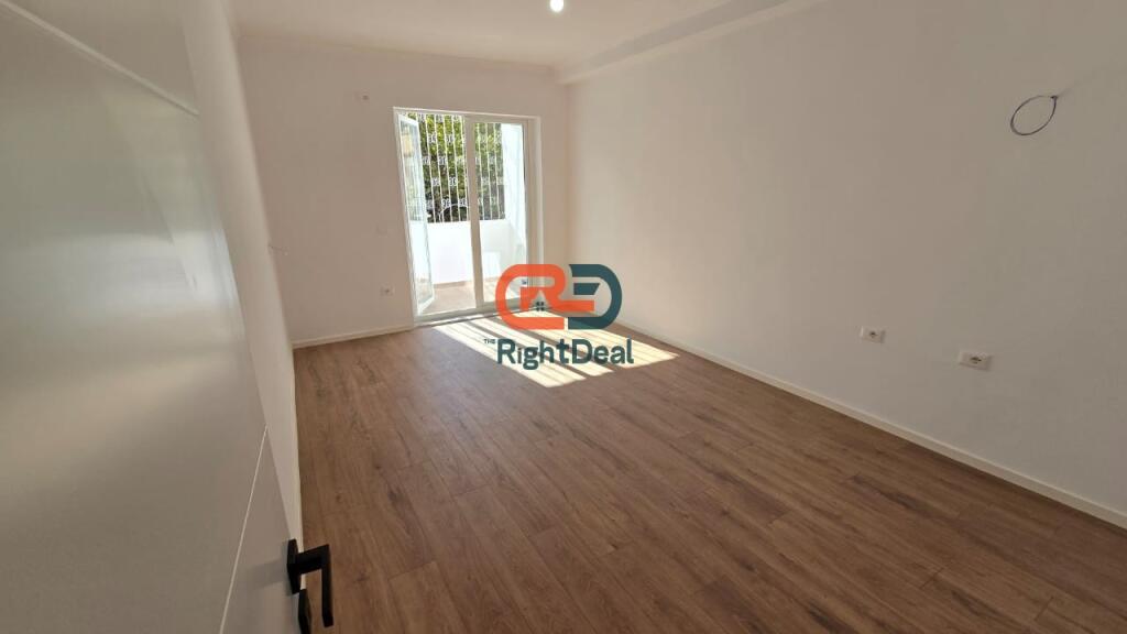 Ne Don Bosko, Shitet Apartament 1+1 I Sapo Investuar !!!