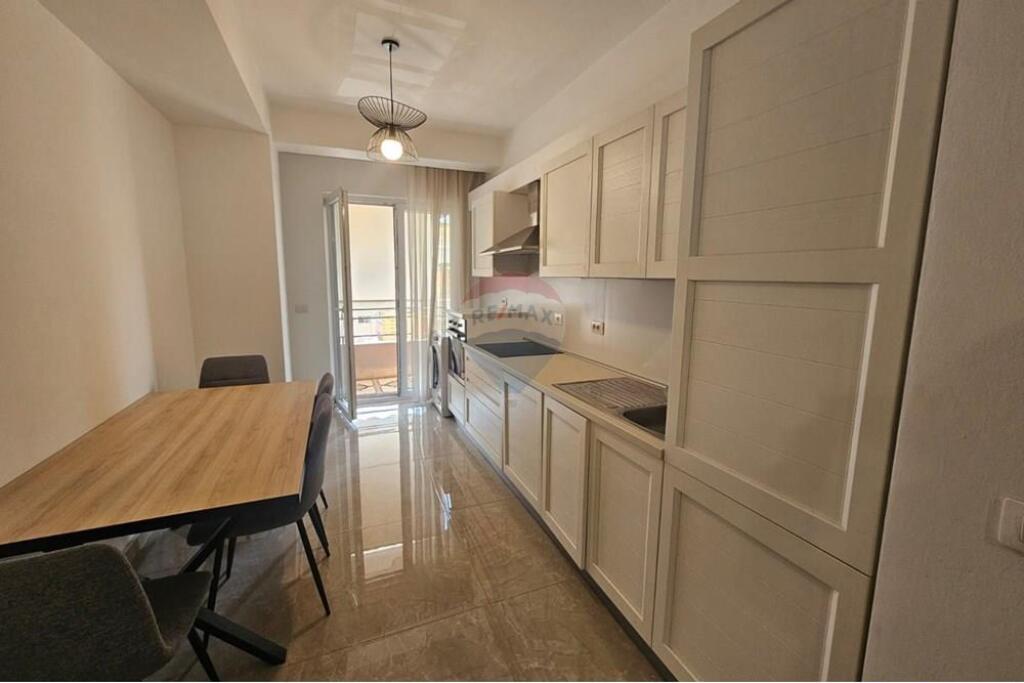 Apartament 1+1 per qira ne Myslym Shyr!