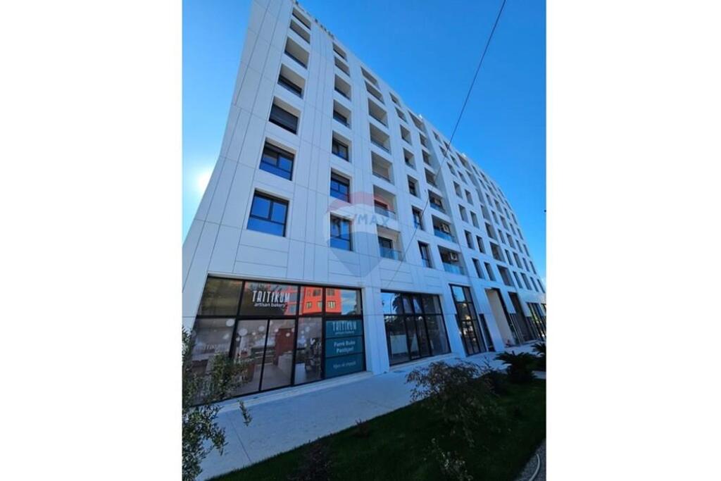 Apartament 2+1 per shitje Porcelan !
