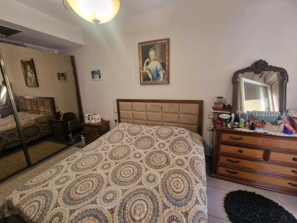 Shitet apartament 3+1+2 tualete+garazhd te mbyllur ne Fresk