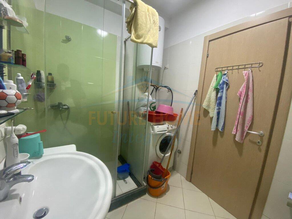 SHITET APARTAMENT 1+1 TEK TREGU ELEKTRIK