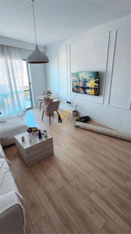 JEPET APARTAMENT 1+1+BLK ME QERA TE CASA ITALIA 500 EURO