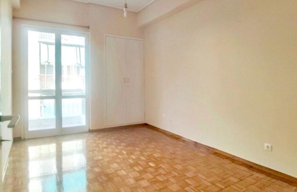 Apartament Me Qera 2+1 Tek Bulevardi i Ri (ID B2201535) Tirane