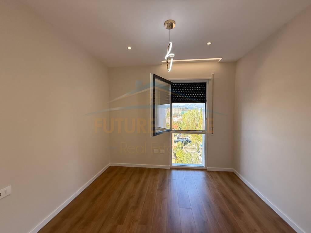 SHITET APARTAMENT 2+1+POST PARKIMI TEK BERMON RESIDENCE , BULEVARDI I RI