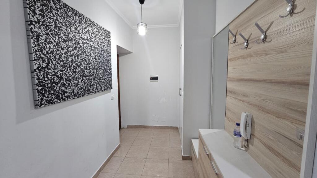 Apartment 3+1+2 for sale, Kavaja Street