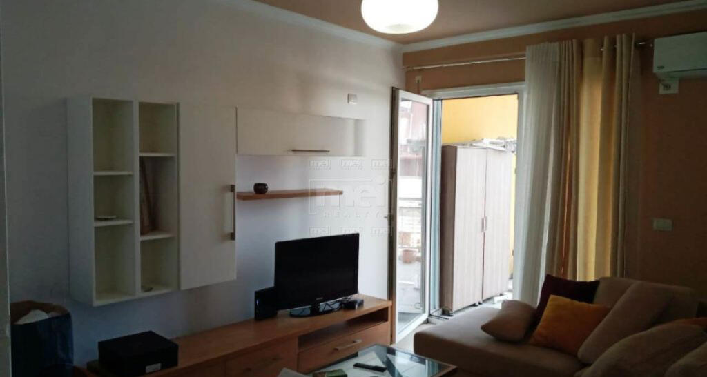 Apartament ne ali dem 1+1