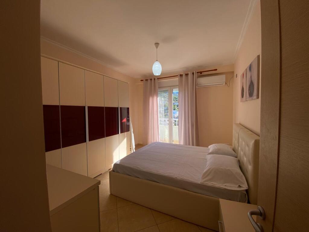 Apartament me Qera 2+1 Lungomare