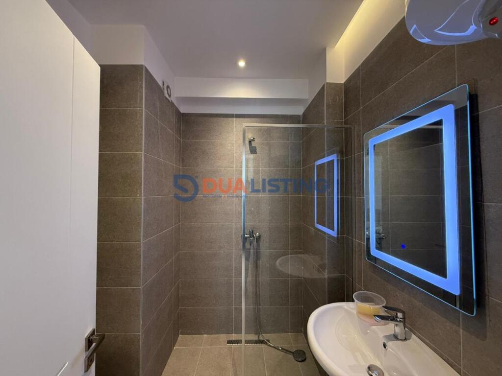 EXCLUSIVE, QIRA APARTAMENT MODERN 2+1+POST PARKIMI TE REZIDENCA ERLI, TIRANË