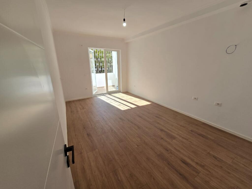 Shitet apartament 1+1 ne Don Bosko