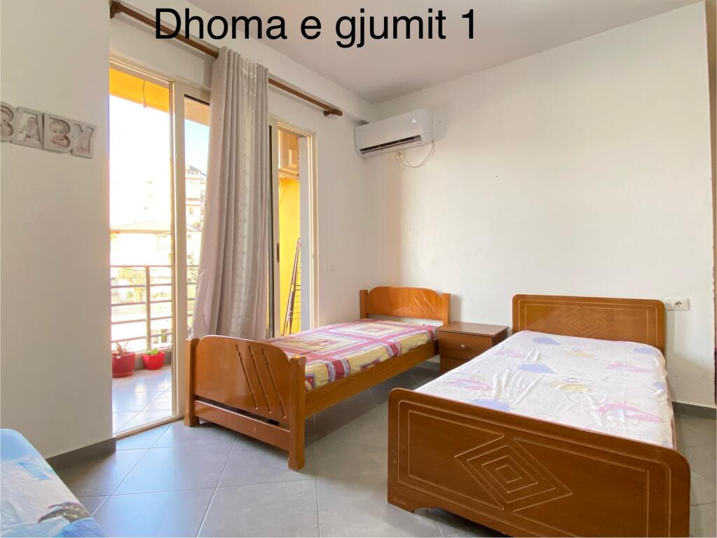 Appartamento di 110 m² in affitto al 4° piano, Shkoze, Tirana