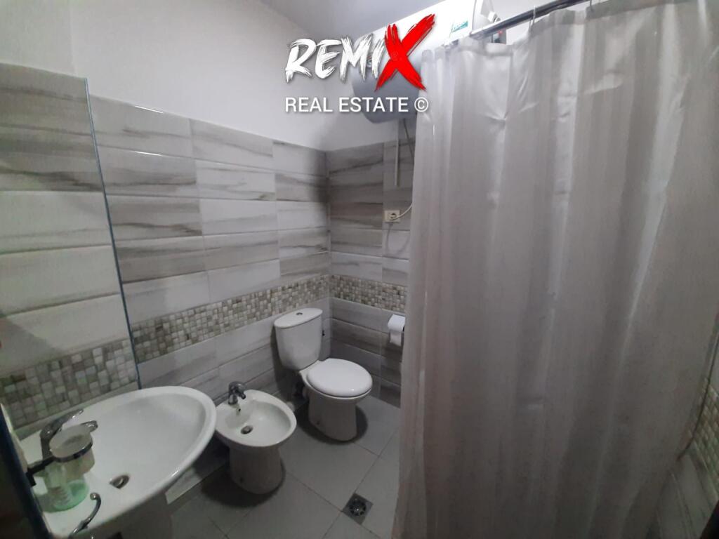 APARTAMENT 2+1 PER SHITJE, 50 METER LARG DETIT