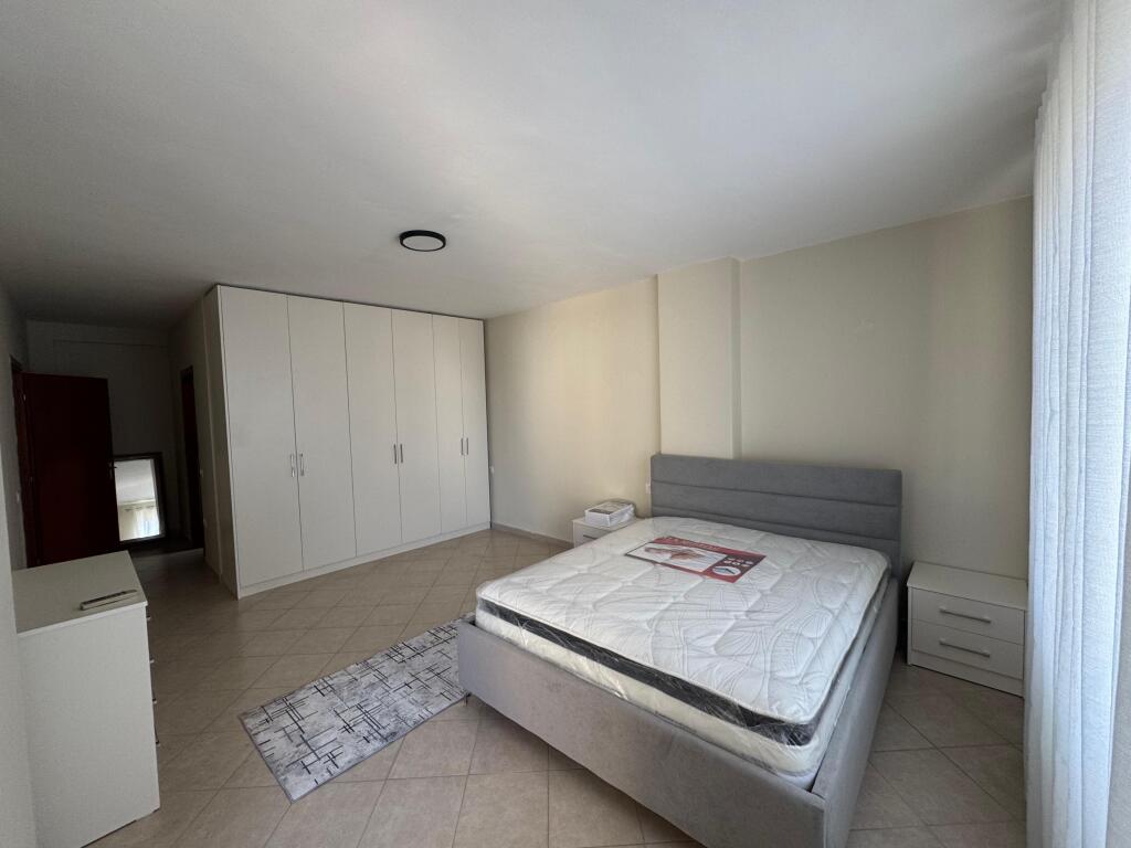 Apartament me qera 2+1+2 Astir