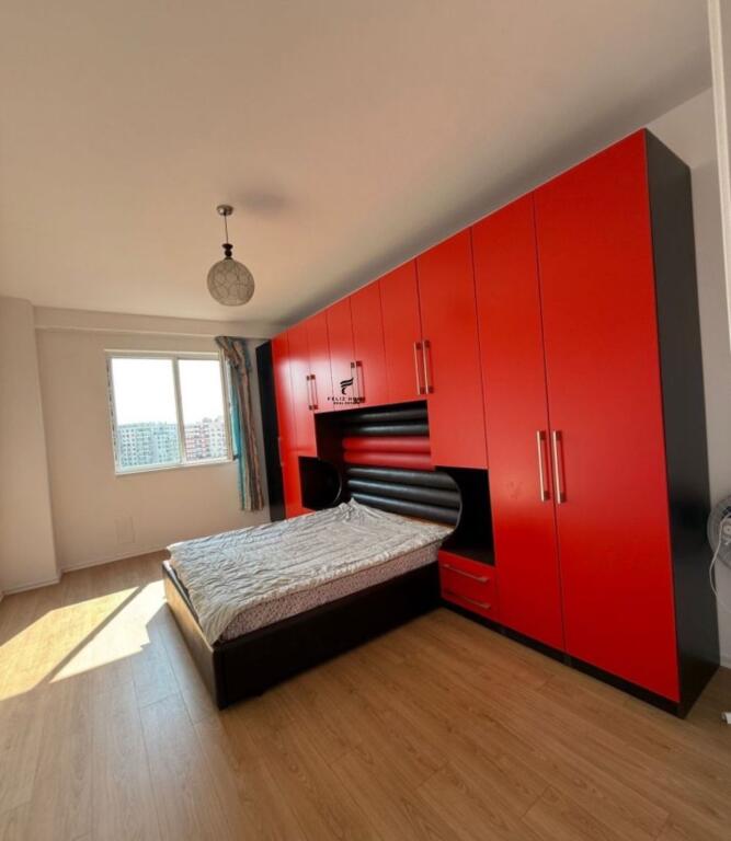APARTAMENT ME QERA 1+1 YZBERISHT 450 EURO