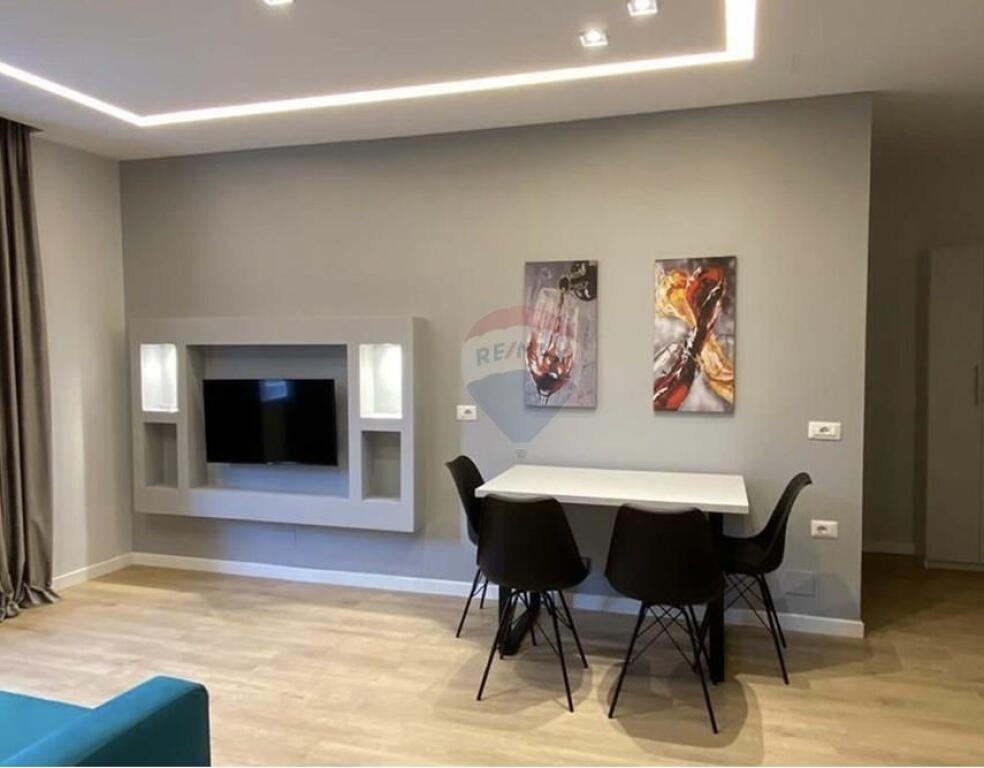 Jepet me qera apartament 2+1 tek 21 dhjetori