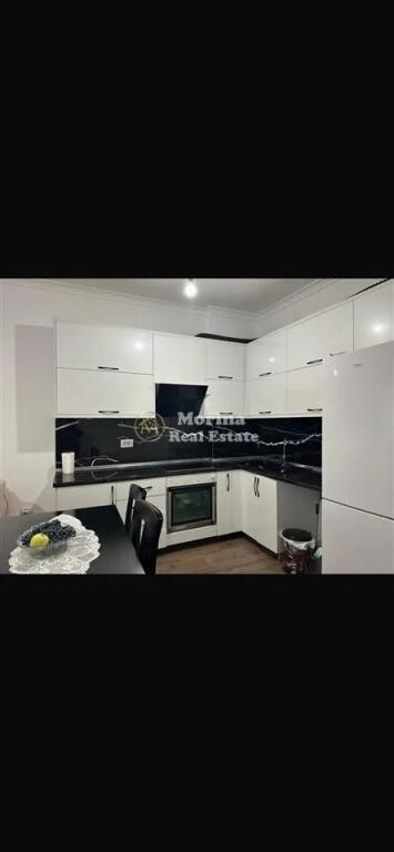Shitet Apartament 2+1+2, Kinostudio, 180.000 Euro