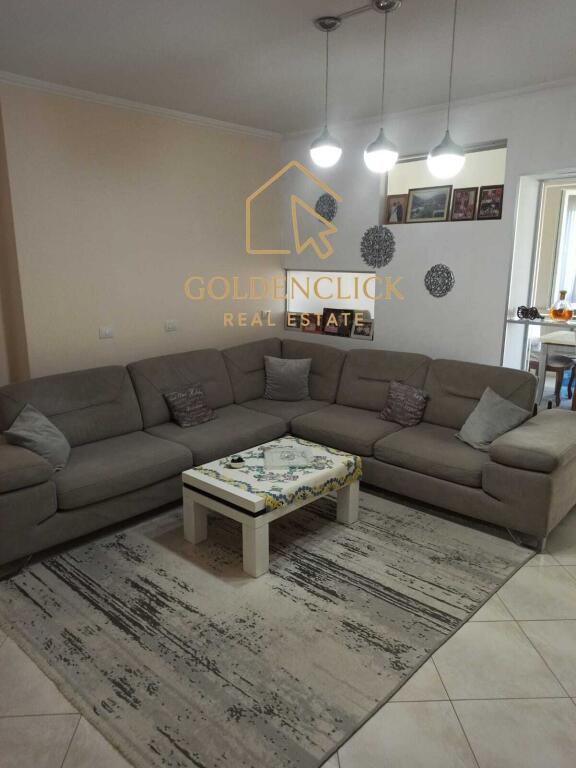 Apartament për shitje